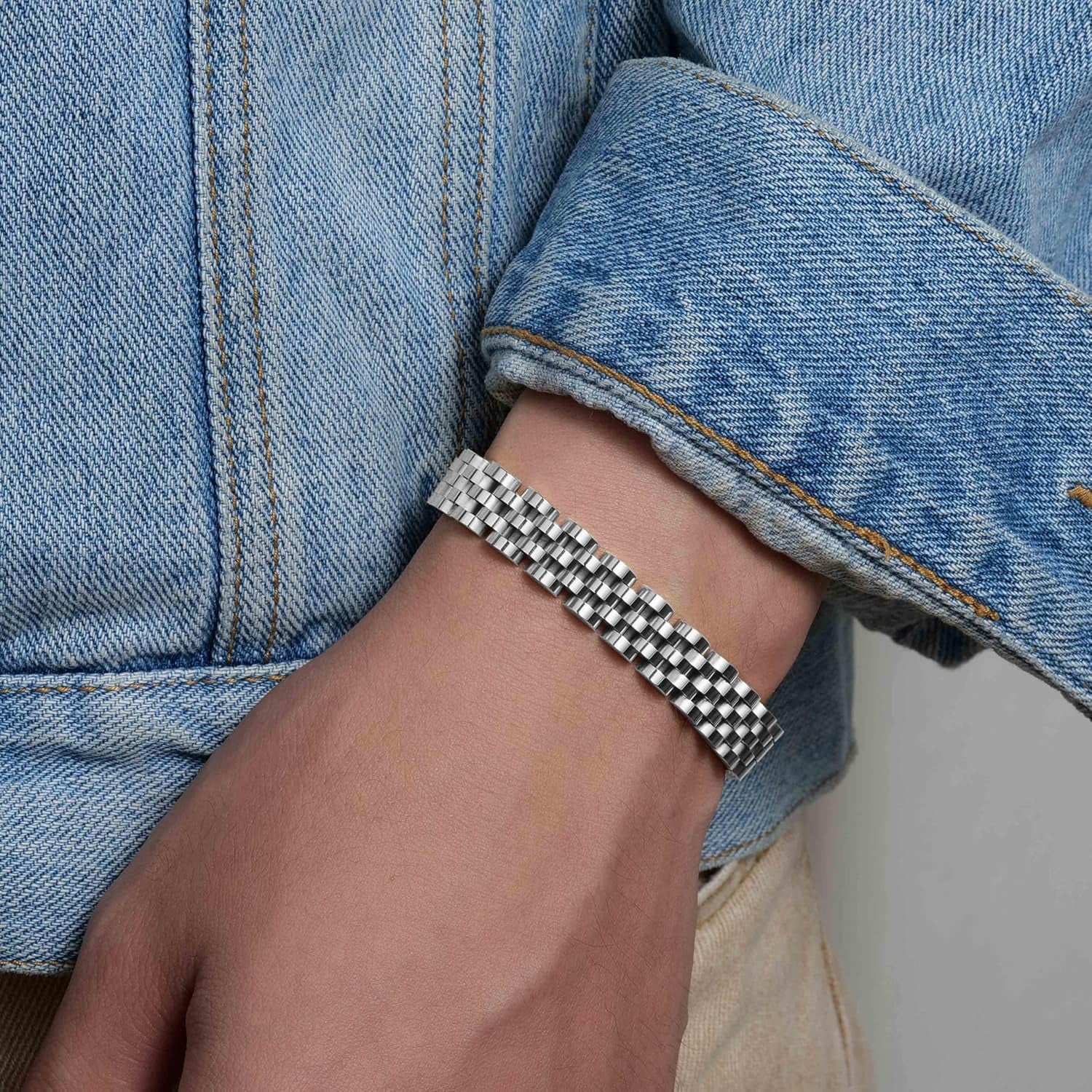 Silver Manly Mania Core Bracelet mockup – Modern Cartier bracelet style for men